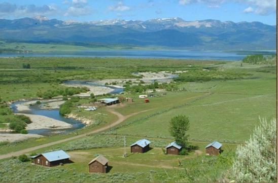 Parade Rest Ranch เวสต์เยลโลว์สโตน ภายนอก รูปภาพ